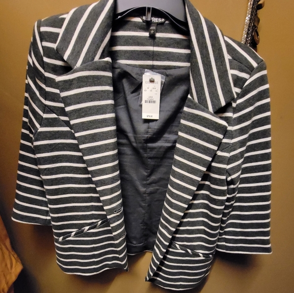 Two LARGE CROPPED BLAZERS "BOGO DEAL" Express Women - Picture 2 of 4